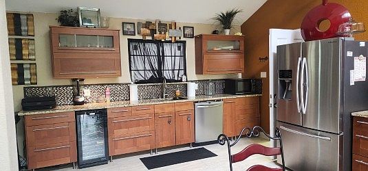 3rd image of 2217 Oakwood Ln