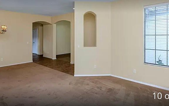 3rd image of 6013 W Park View Ln