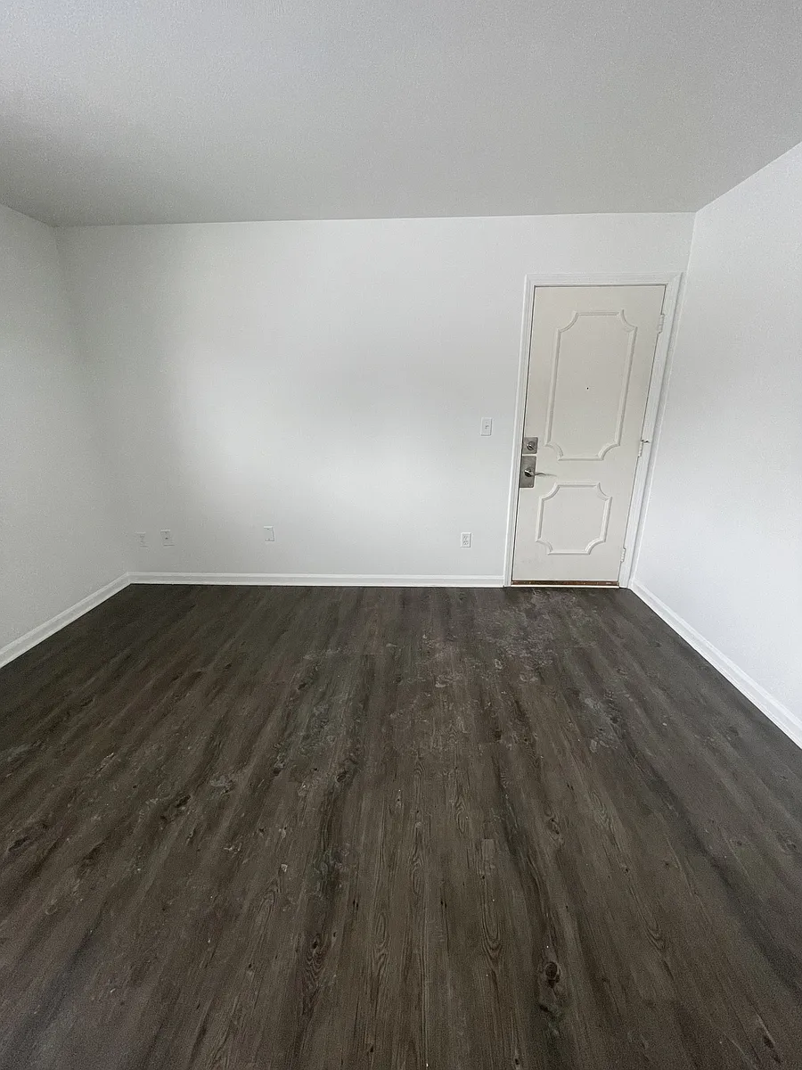 Building Photo - 205 E Saginaw Hwy #235-01