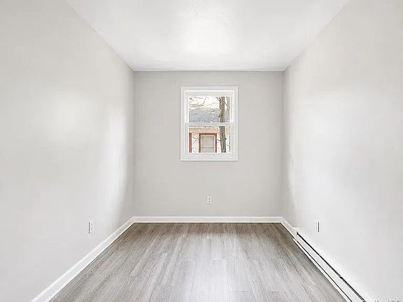 5th image of 55 Hasbrouck A Rd #1