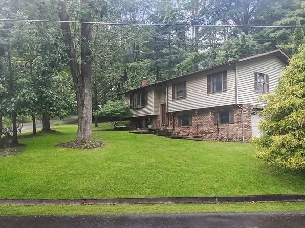 11430 Treasure Lake Rd, Du Bois, PA 15801