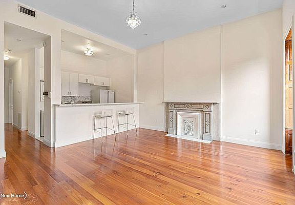4th image of 141 W 123rd St APT 3