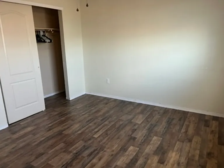 Sandy Rock Dr — Photo 1