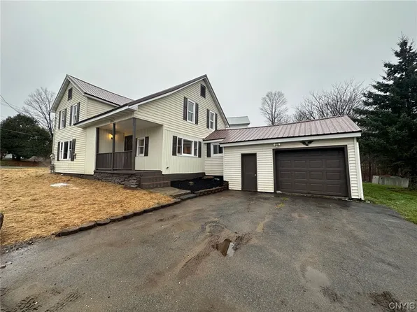 130 Mechanic St, Salisbury Center, NY 13454