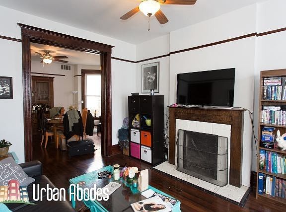 3rd image of 870 W Buckingham Pl APT 3