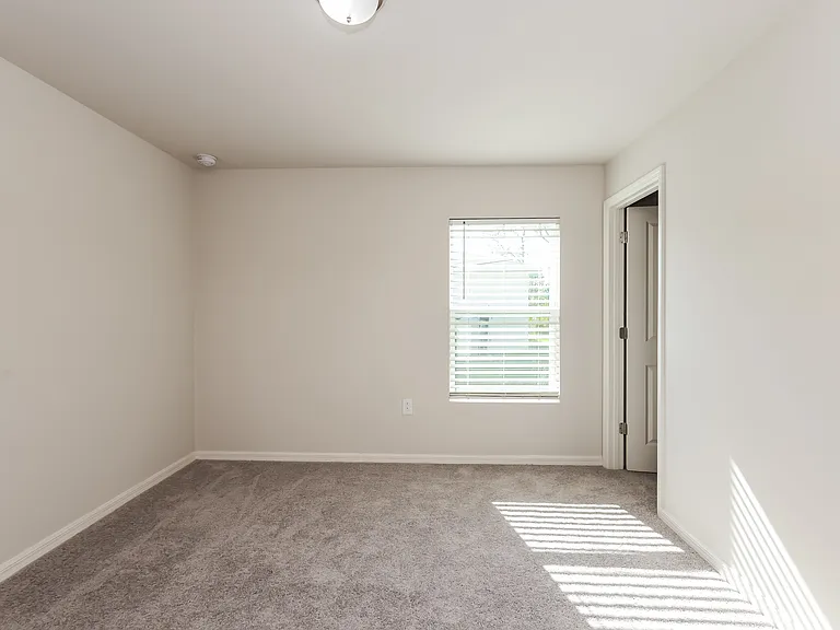 27321 Senator Dr — Photo 11