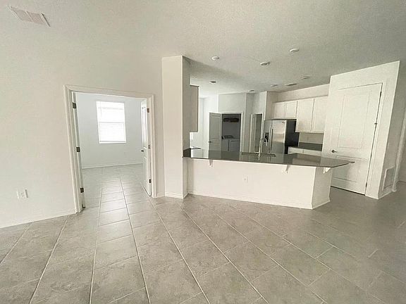 3rd image of 748 Staffora St