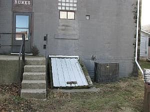 2nd image of 2510 Johnson St
