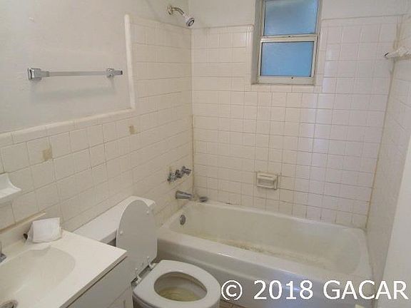 3rd image of 1231 NW 45th Ave