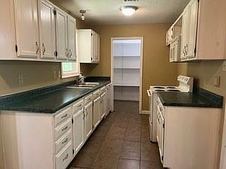 5th image of 60345 E Spruce Ln