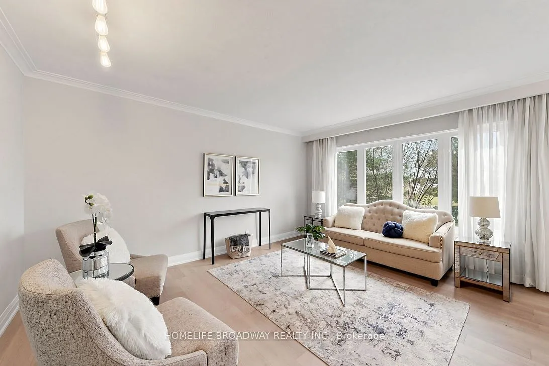 4 bed, $4,000 — Photo 4