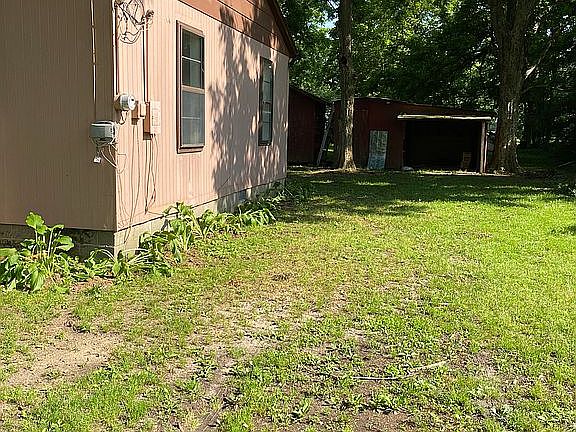 4th image of 769 Poplar St