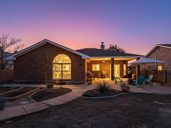 2nd image of 9412 Piedra Colina Ct NW