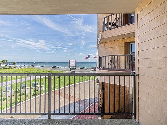 3rd image of 9520 Seawall Blvd APT 206
