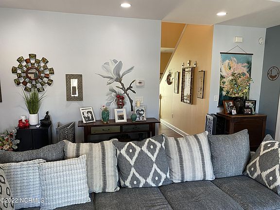 5th image of 1211 Lantern Way