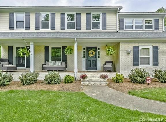 3rd image of 3920 Braxton Dr