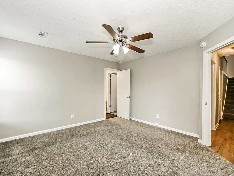 207 Fairfield Dr — Photo 10