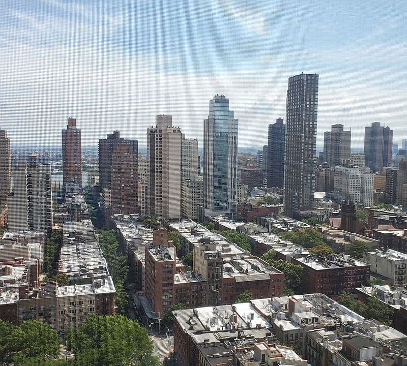 1st image of 1601 3rd Ave APT 26E