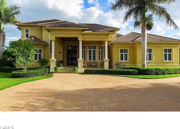 3rd image of 33 Peach Ct