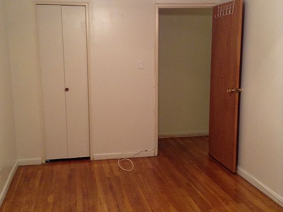 4th image of 9211 Seaview Ave #1