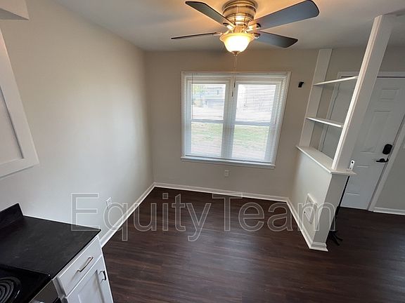 3rd image of 2083 Cosmos Dr Unit 3