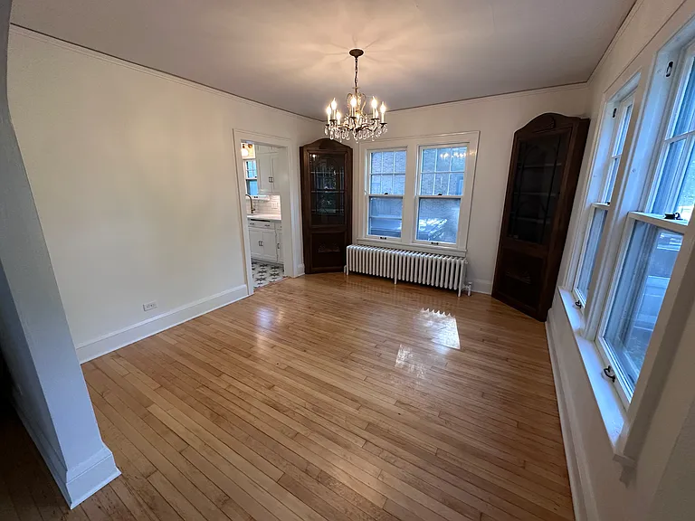 321 Roosevelt Ave — Photo 18