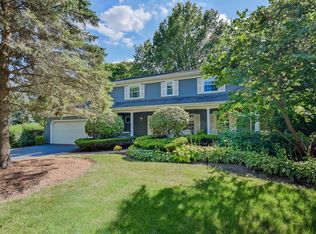 906 Tim Tam Cir, Naperville, IL 60540