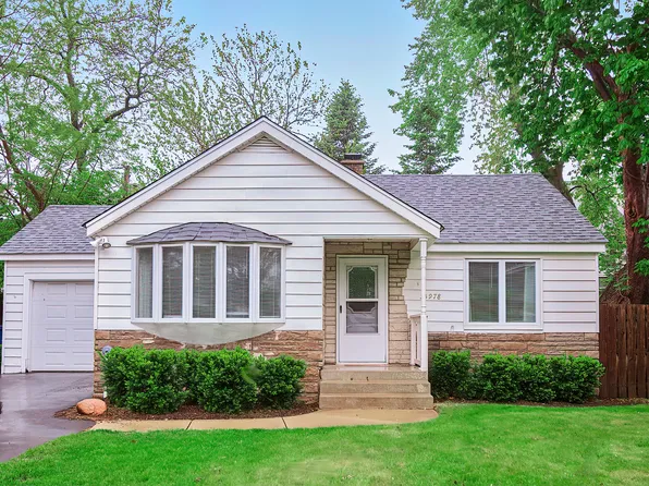 33978 N Lake Rd, Grayslake, IL 60030