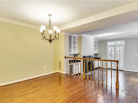 4th image of 817 Wolfe St
