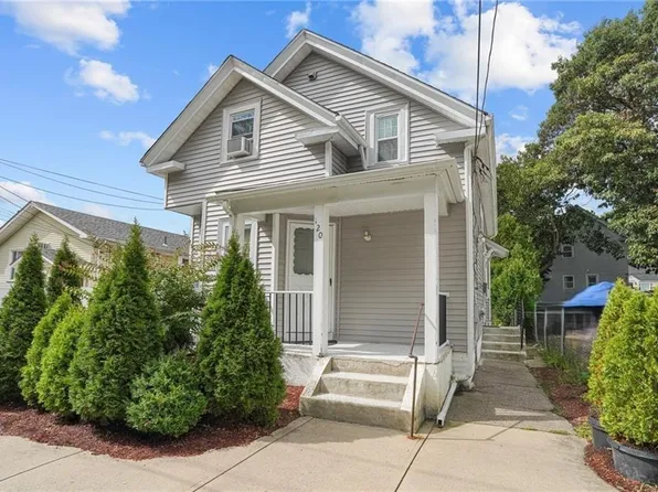 120 Ophelia St, Providence, RI 02909
