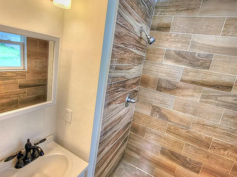 3919 Skycrest Dr — Photo 20