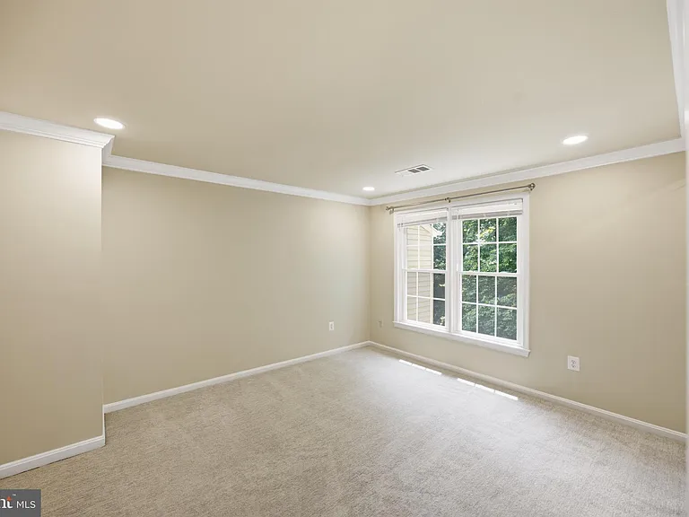 1935 Pohick Creek Ct — Photo 14