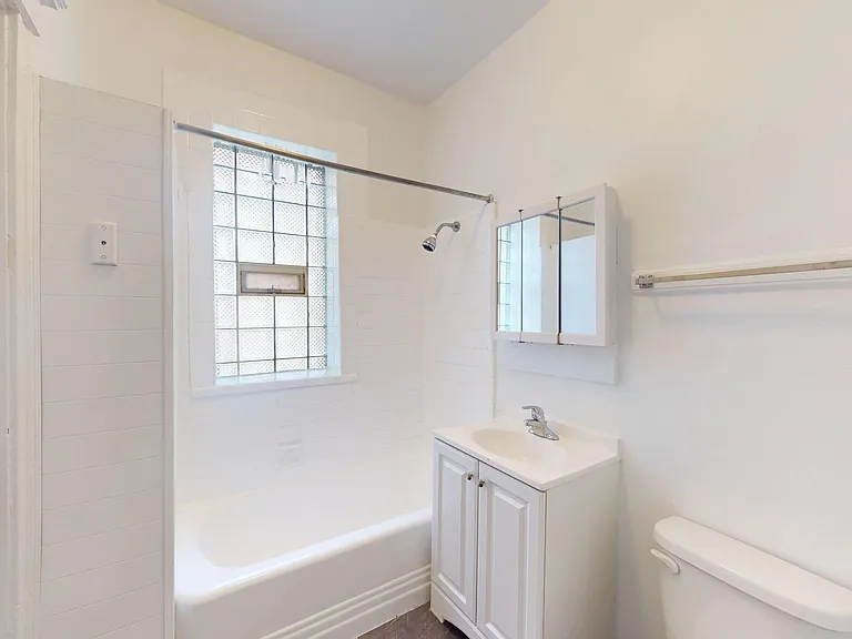 1358 E. 58th Street — Photo 11
