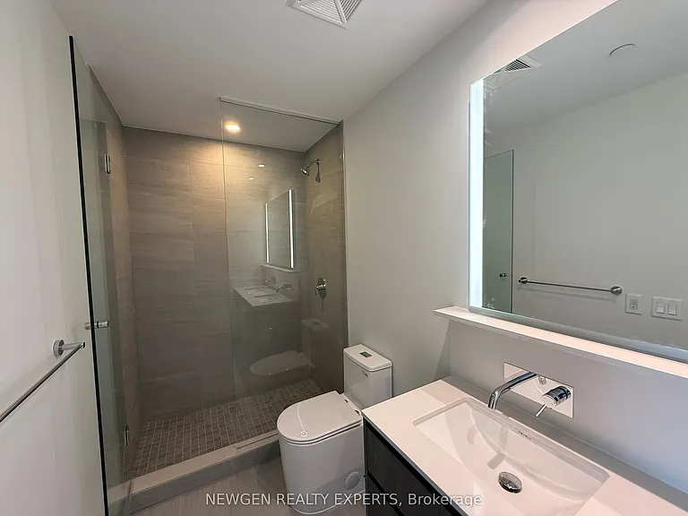 322 Dupont St #301 — Photo 15