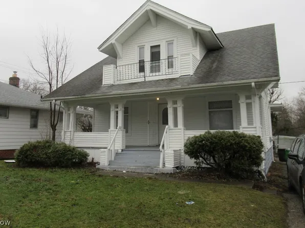 378 Columbus St, Bedford, OH 44146