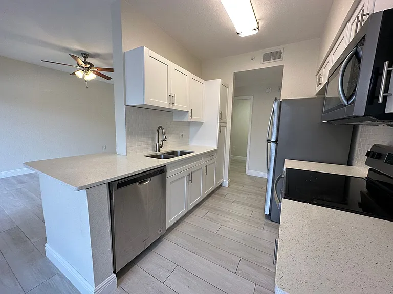 7950 Preserve Cir #825 — Photo 7