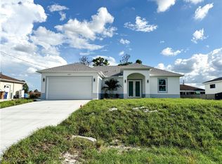 3003 20th St SW, Lehigh Acres, FL 33976