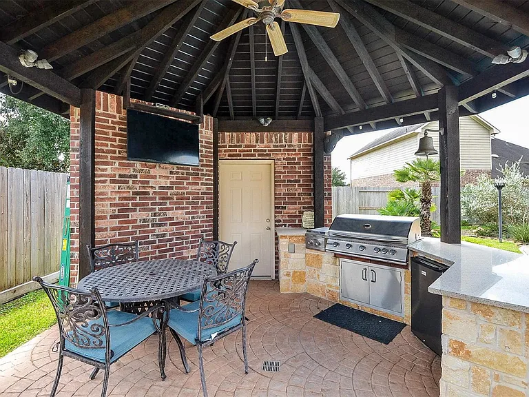 2239 Monarch Terrace Dr — Photo 33