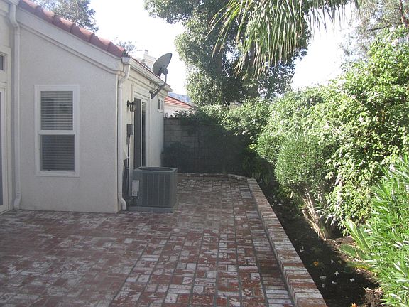 3rd image of 24639 Varese Ct