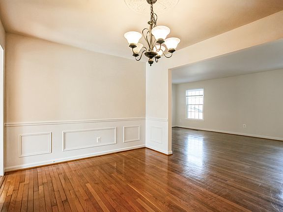 5th image of 7443 Hallcrest Dr