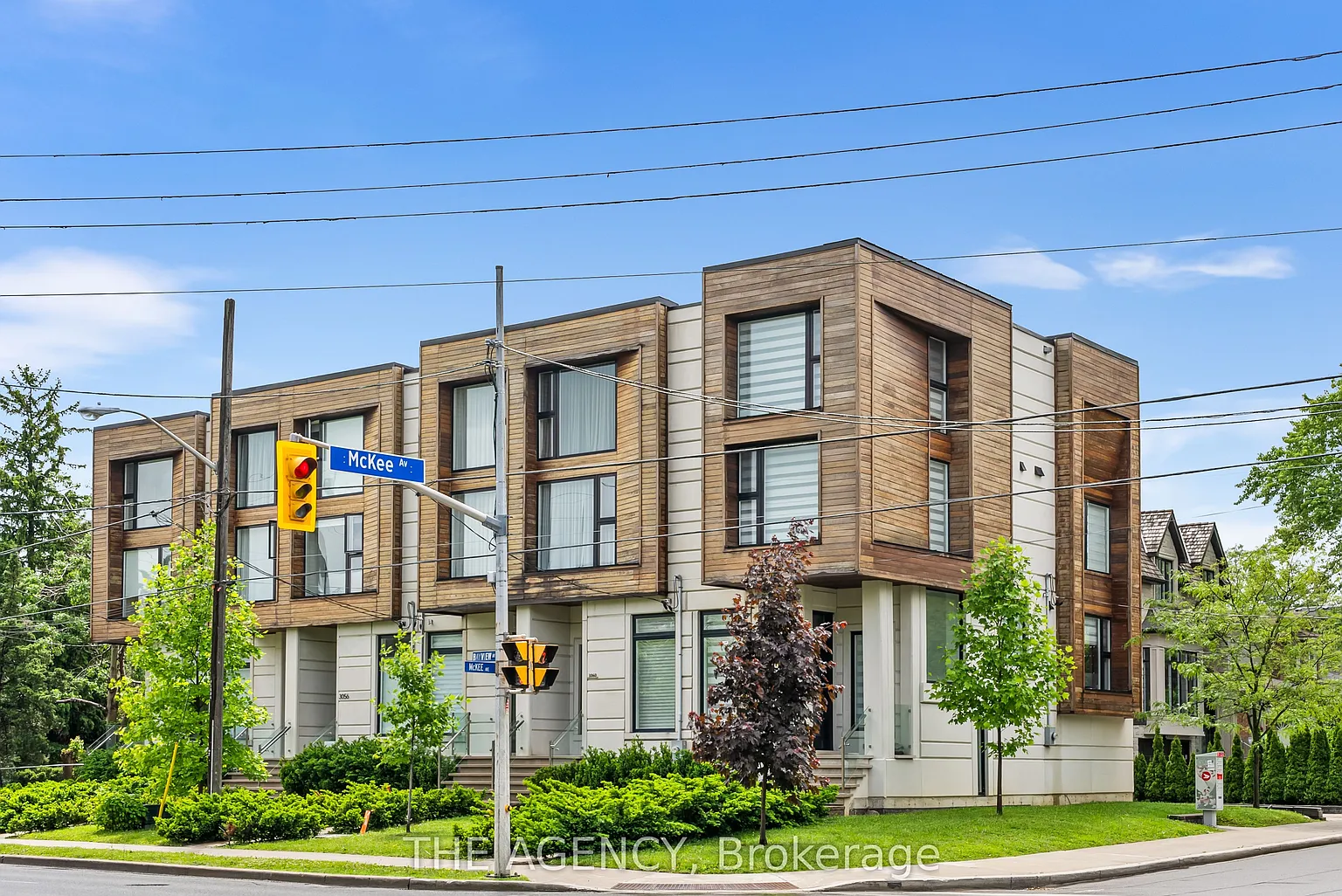 3062 Bayview Ave photo 1