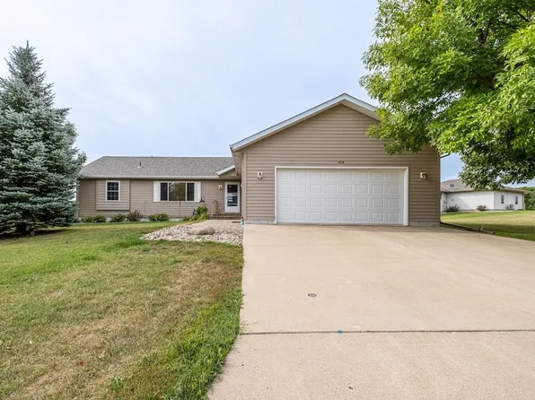 4114 12th St, Spirit Lake, IA 51360