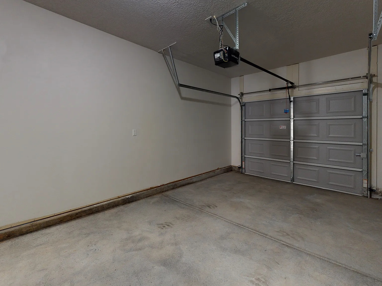 321 Sandia Rd NW — Photo 3