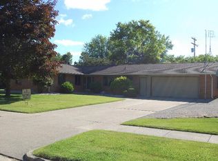 5261 Brookway Dr, Bay City, MI 48706