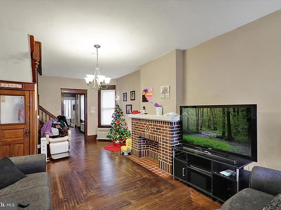 4th image of 531 N Front St