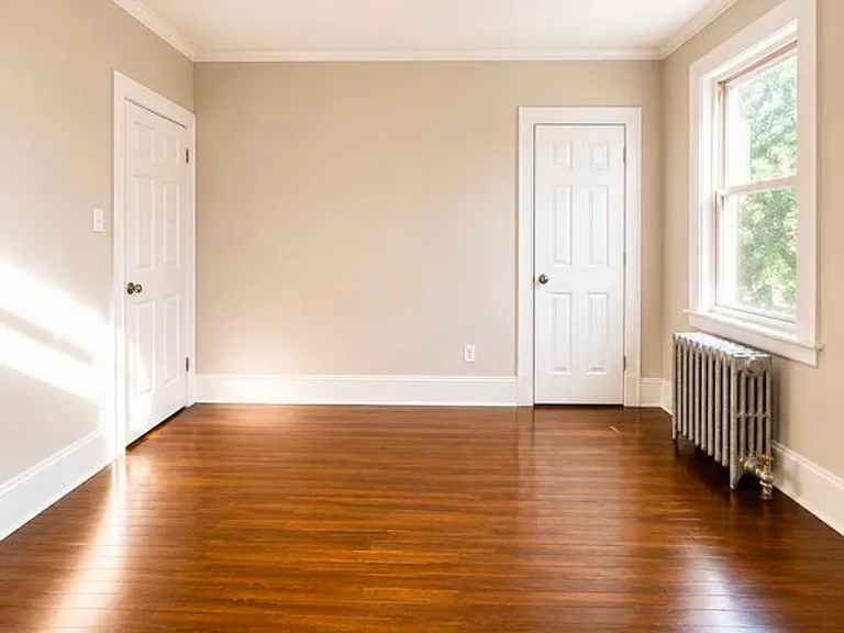 45-47 Fuller Pl #R2 — Photo 5