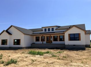 108 Fieldstone Dr, Russellville, KY 42276