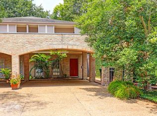 2324 Wroxton Rd, Houston, TX 77005