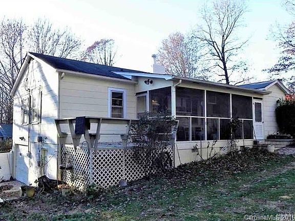 2nd image of 426 Tywood St NE