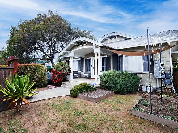4th image of 2228 De La Vina St